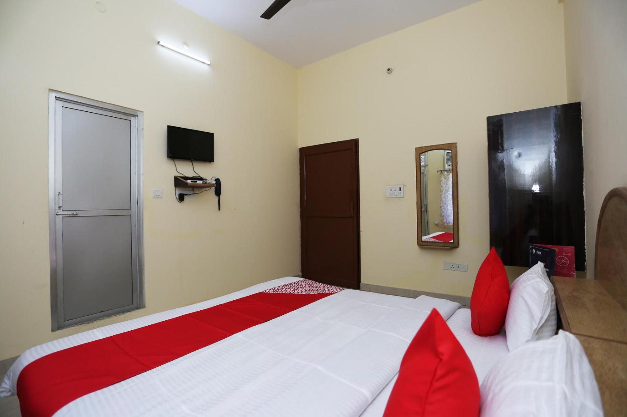 Collection O Sahani Guest House Rāmnagar Exterior photo