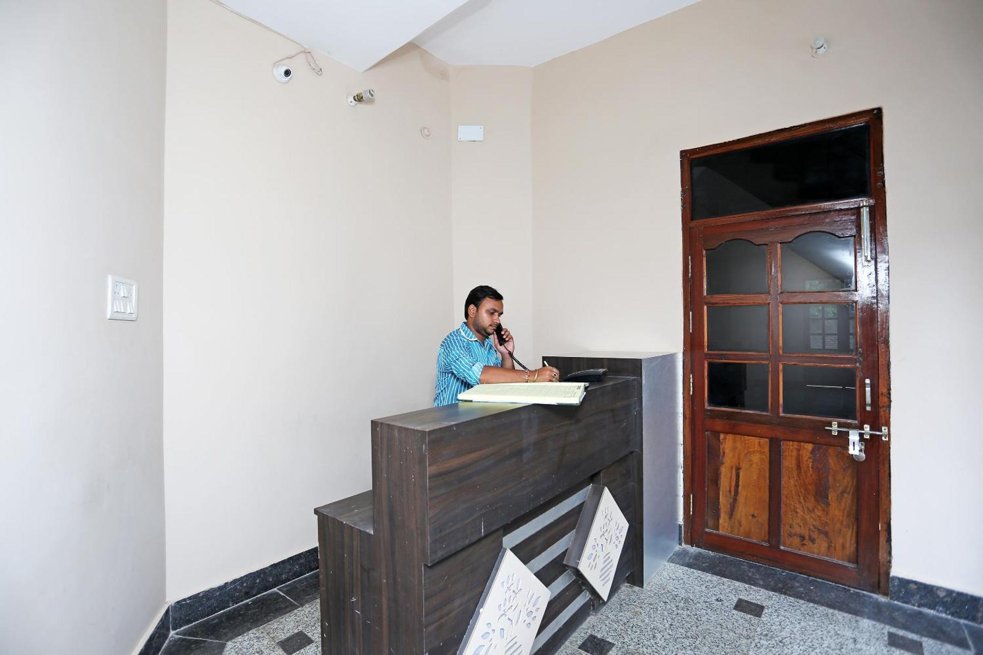 Collection O Sahani Guest House Rāmnagar Exterior photo